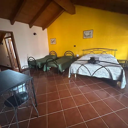 招待所 La Casa Dei Fiori 3*